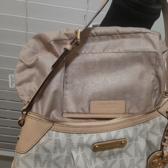 Michael kors handbag MK bags - Picture 4 of 16